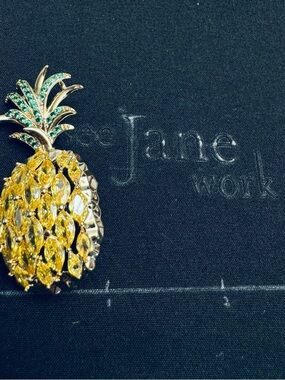 Pineapple Crystal Brooch - Yellow & Green
